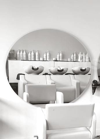 SALON DE COIFFURE EQUIPE - COMMERCE CLE EN MAIN A SERRIS