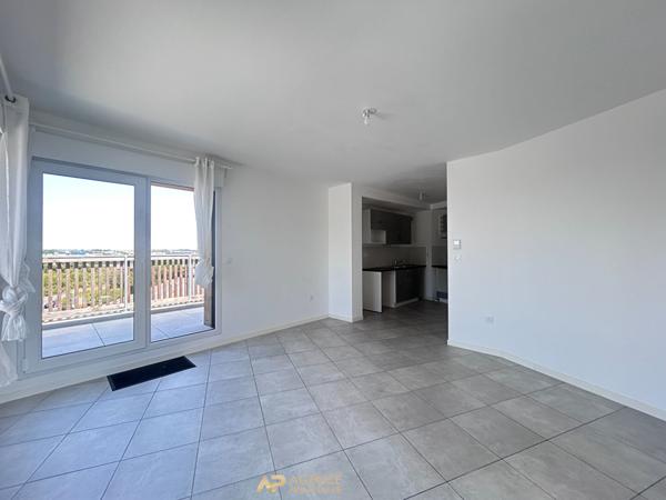 Appartement T4 La Rochelle proche des commerces 320 000 € **  - Référence  FB749
