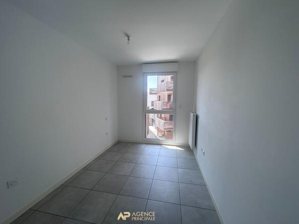 Appartement T4 La Rochelle proche des commerces 320 000 € **  - Référence  FB749