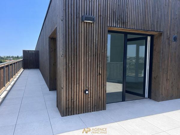 Appartement T4 La Rochelle proche des commerces 320 000 € **  - Référence  FB749