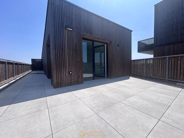 Appartement T4 La Rochelle proche des commerces 320 000 € **  - Référence  FB749