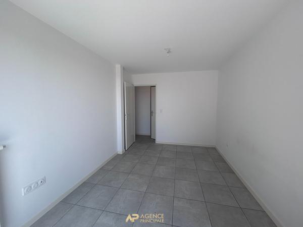 Appartement T4 La Rochelle proche des commerces 320 000 € **  - Référence  FB749