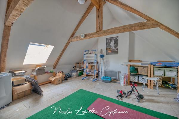 Maison en pierre rénovée de 202 m² – 4 chambres + studio indépendant – Dépendance de 100 m² – Terrain clos de 2 775 m²