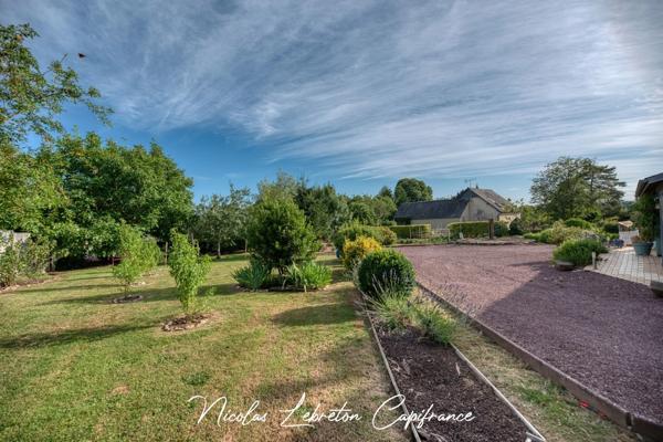 Maison en pierre rénovée de 202 m² – 4 chambres + studio indépendant – Dépendance de 100 m² – Terrain clos de 2 775 m²