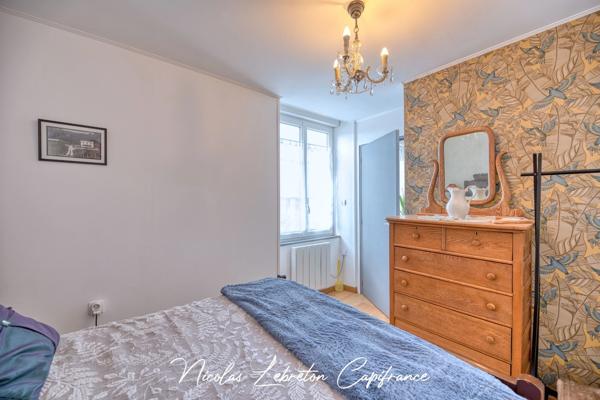 Maison en pierre rénovée de 202 m² – 4 chambres + studio indépendant – Dépendance de 100 m² – Terrain clos de 2 775 m²