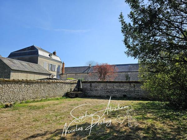 Élégante maison bourgeoise avec parc arboré au coeur de Toury