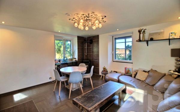 Maison à louer    3 pièces •  Saint-Cergues