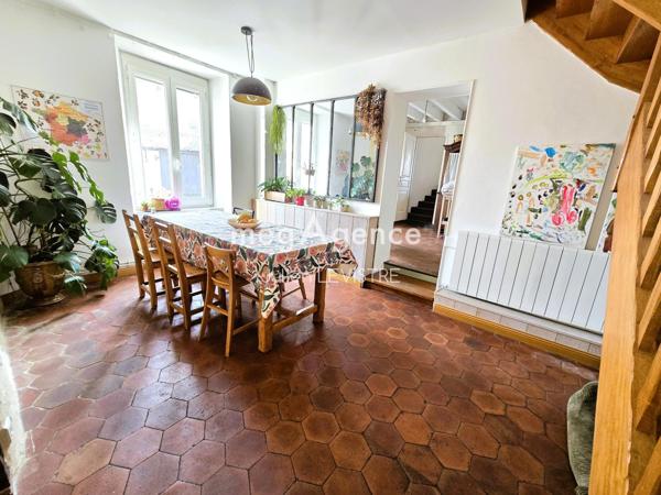 Maison à Auneau-Bleury-Saint-Symphorien, 28700 - 6 pièces 147m²