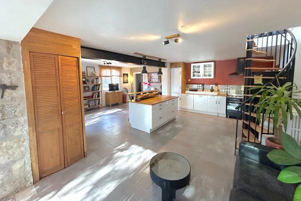 Maison à vendre 6 pièces MOUGINS (06)