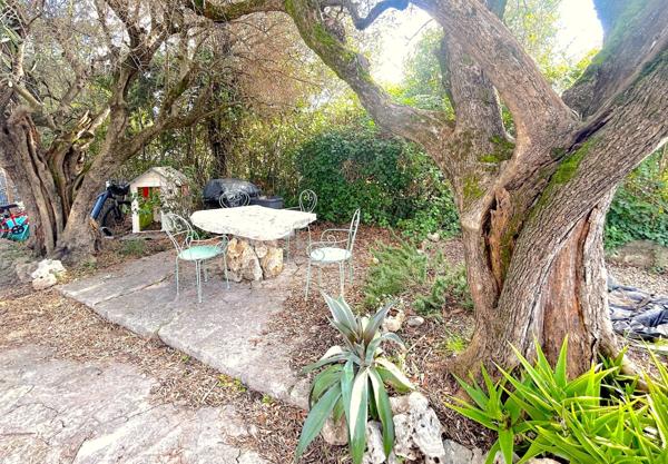 Maison à vendre 6 pièces MOUGINS (06)