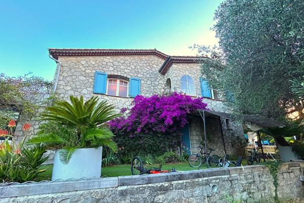 Maison à vendre 6 pièces MOUGINS (06)