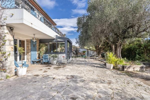 Maison à vendre 6 pièces MOUGINS (06)