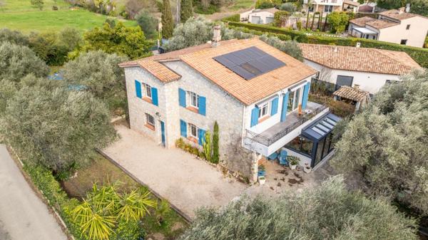 Maison à vendre 6 pièces MOUGINS (06)