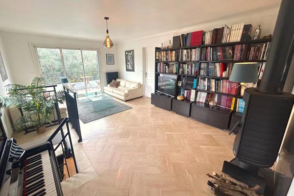 Maison à vendre 6 pièces MOUGINS (06)