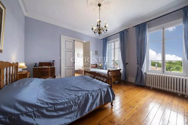 Maison de Maître avec annexe et dépendance à La Tremblade