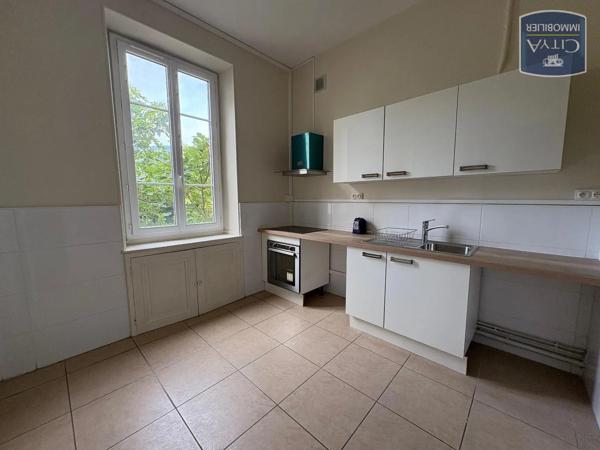 Appartement à louer 4 pièces 92.2m² Grenoble (38000)