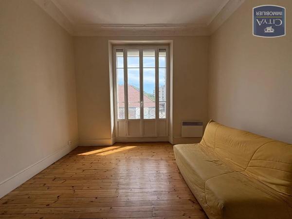 Appartement à louer 4 pièces 92.2m² Grenoble (38000)
