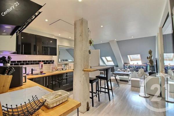 Appartement F4 à vendre  4 pièces - 65 m 2   CHATEAU THIERRY  - 02