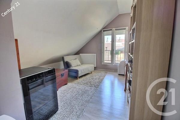 Appartement F4 à vendre  4 pièces - 65 m 2   CHATEAU THIERRY  - 02
