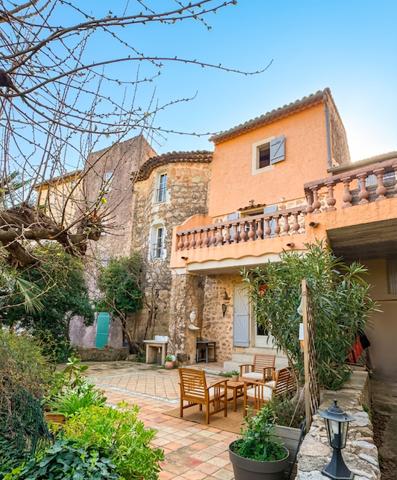 Les Arcs (83460) LES ARCS sur ARGENS Maison de village GARAGE, JARDIN et TERRASSES