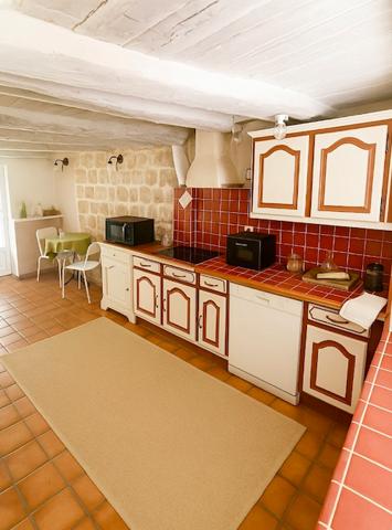 Les Arcs (83460) LES ARCS sur ARGENS Maison de village GARAGE, JARDIN et TERRASSES