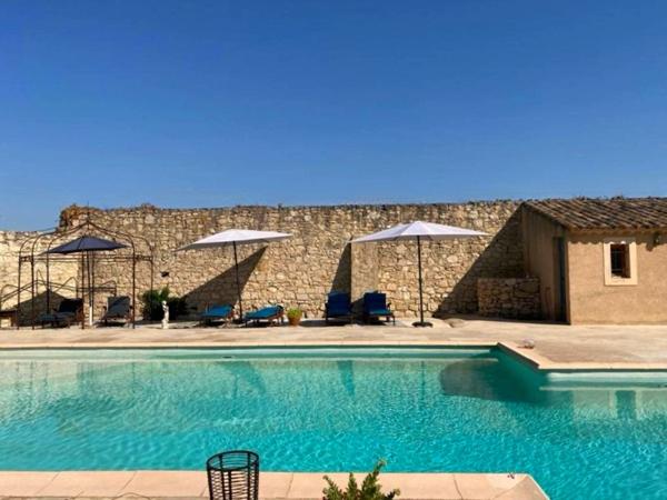 L'Isle-sur-la-Sorgue (84800) PROPRIETE 315 M2