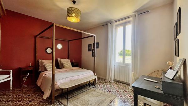 L'Isle-sur-la-Sorgue (84800) PROPRIETE 315 M2