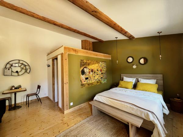 L'Isle-sur-la-Sorgue (84800) PROPRIETE 315 M2