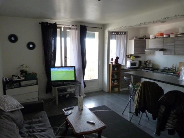 Location                                                      Appartement
                        
                     3 pièces                      64 m2                     à Vierzon