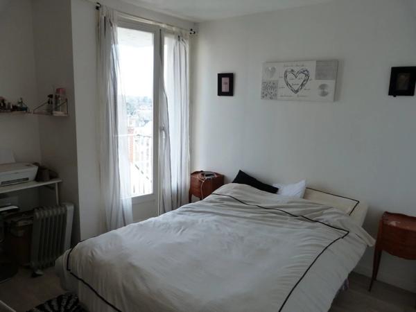 Location                                                      Appartement
                        
                     3 pièces                      64 m2                     à Vierzon