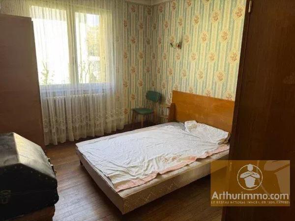 Vente                                                      Maison
                        
                     8 pièces                      162 m2                     à Millau