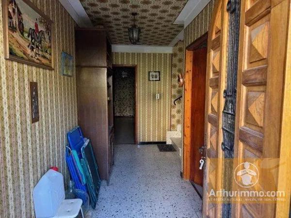 Vente                                                      Maison
                        
                     8 pièces                      162 m2                     à Millau