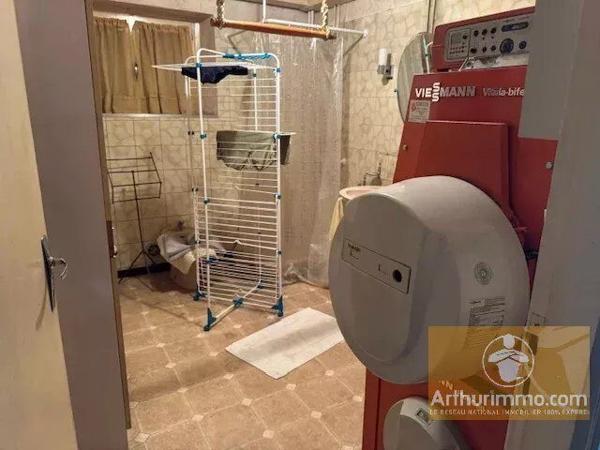 Vente                                                      Maison
                        
                     8 pièces                      162 m2                     à Millau