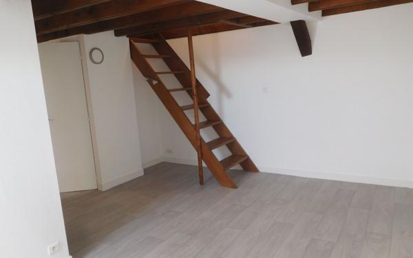 Appartement à louer    2 pièces • 34,75 m2 Saint-Yrieix-la-Perche