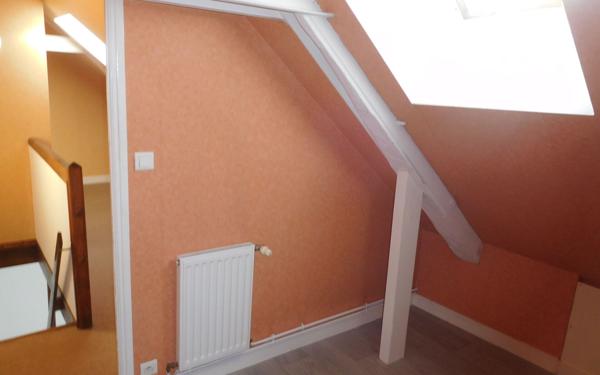 Appartement à louer    2 pièces • 34,75 m2 Saint-Yrieix-la-Perche