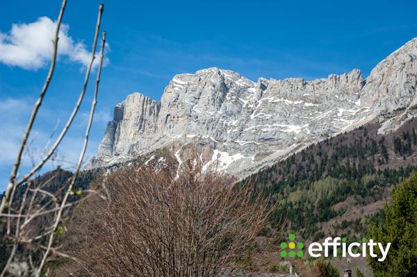 Terrain - 976 m²
