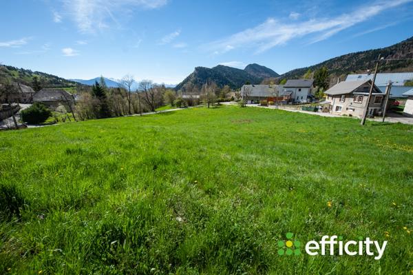 Terrain - 976 m²