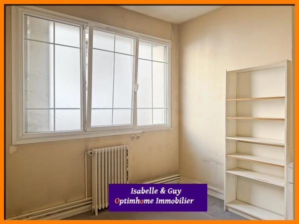 IMMEUBLE EN CENTRE-VILLE DE VERNEUIL-SUR-AVRE