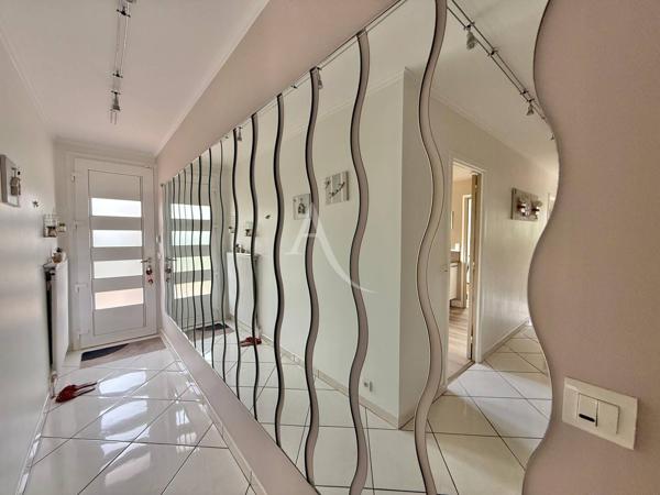 Maison Pontault Combault 6 pièce(s) 382 m2