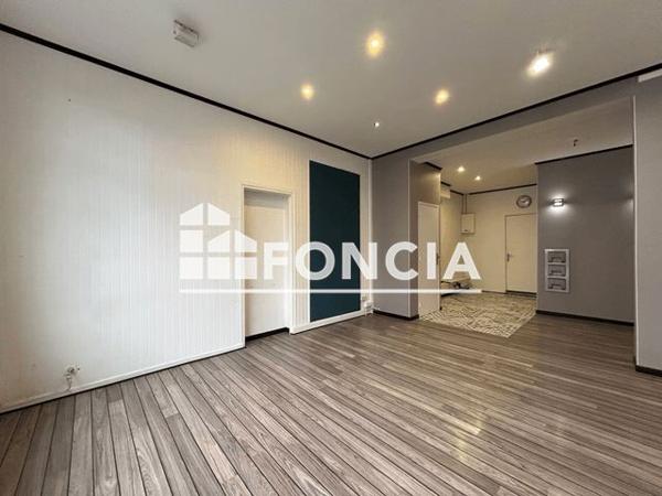 Location Local commercial 2 pièces 49 m² - Partie 2B Local commercial Lens 62300