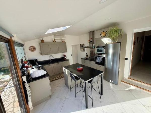 Vente / Maison et grand terrain