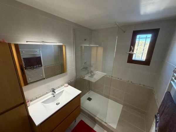 Vente / Maison et grand terrain