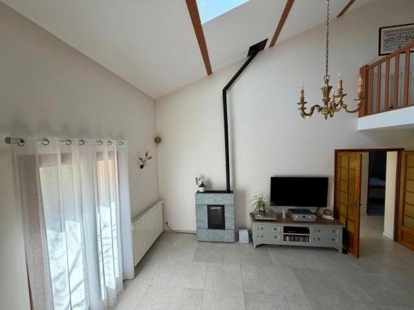 Vente / Maison et grand terrain