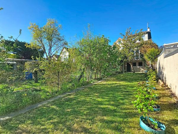 Maison familiale avec jardin
