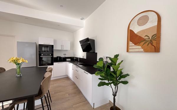 Maison à vendre    4 pièces •  Narbonne