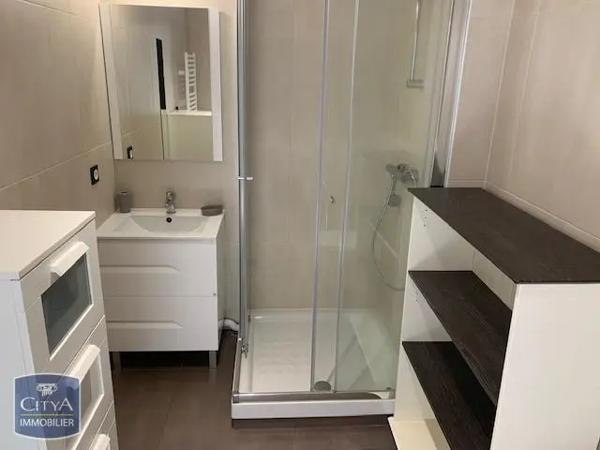 Appartement à louer 1 pièce 22.27m² Romainville (93230)