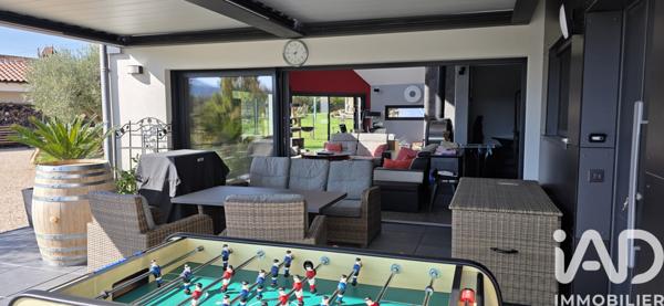 Maison à vendre 6 pièces 243 m² Saint-Jean-Lespinasse
