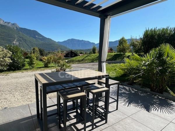 Maison contemporaine au calme avec vue Montagne – Lathuile / Doussard