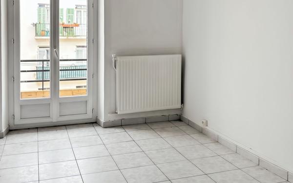 Appartement à vendre    2 pièces • 35 m2 Nice