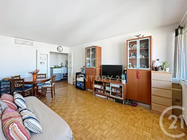 Appartement F5 à vendre  5 pièces - 91,50 m2 CHAMPS SUR MARNE - 77